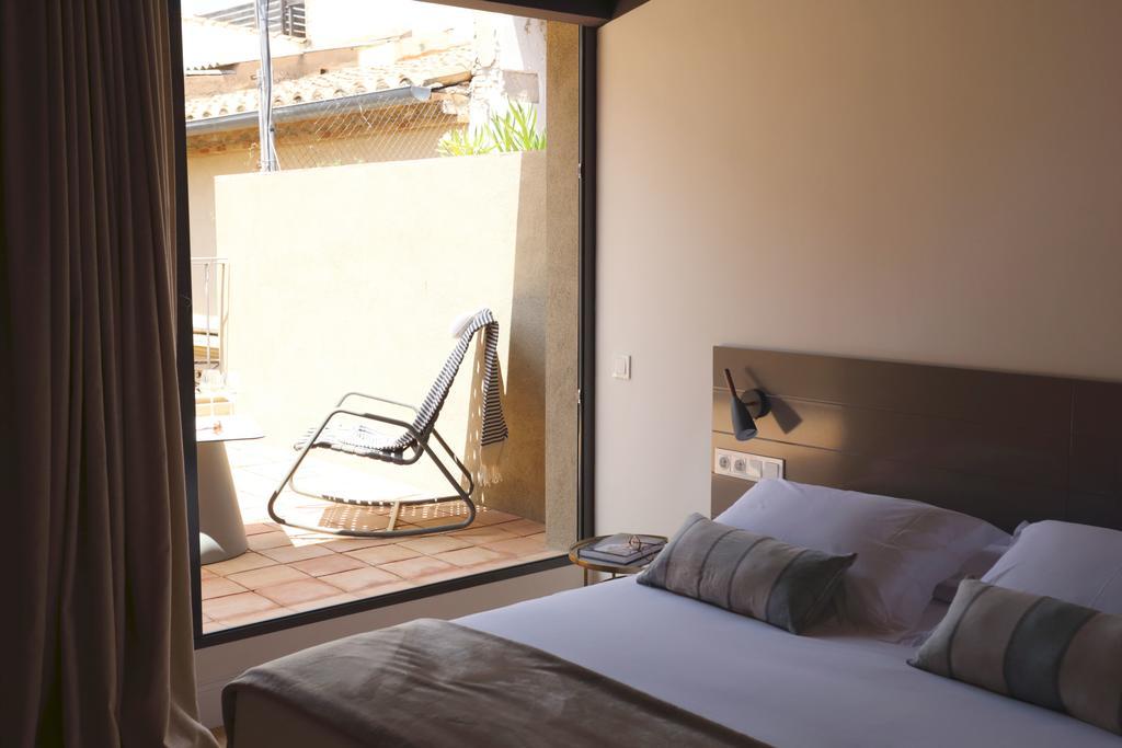 Apartaments Placa Del VI Girona Bagian luar foto