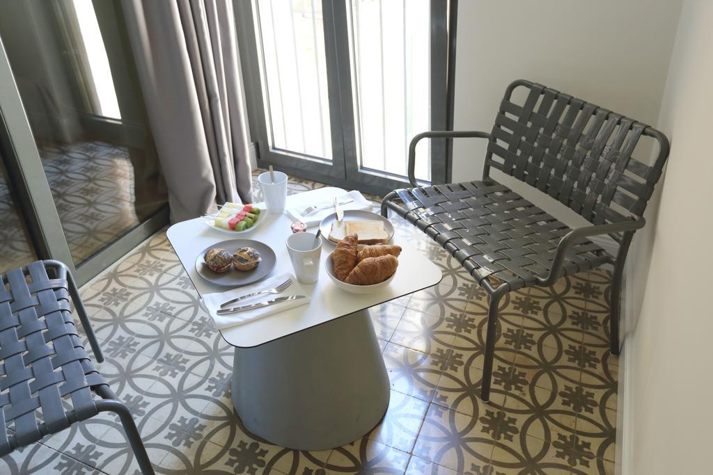 Apartaments Placa Del VI Girona Bagian luar foto