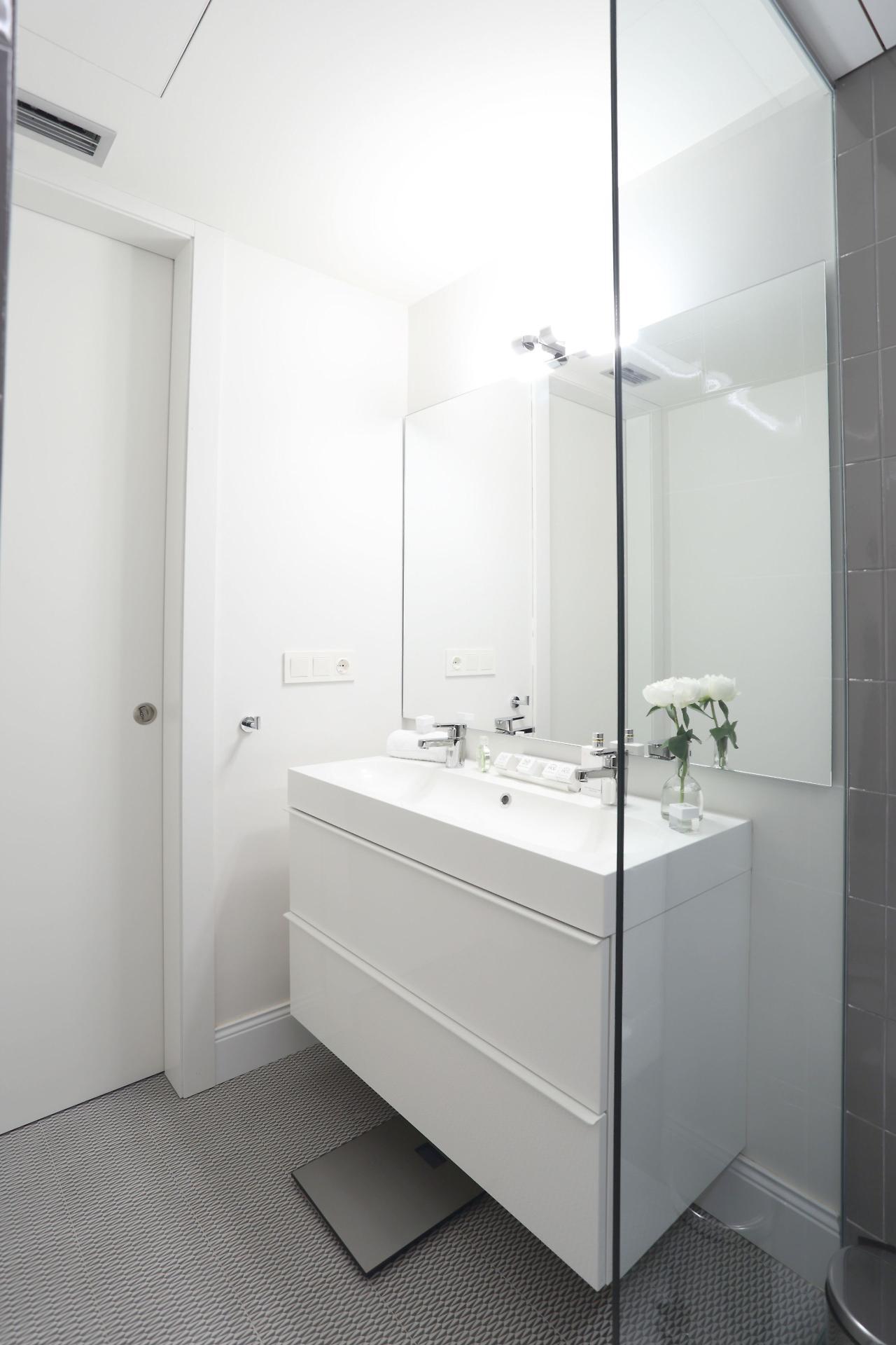 Apartaments Placa Del VI Girona Bagian luar foto